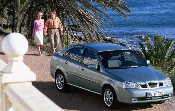Автомобиль Daewoo