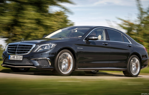 Черный Mercedes-Benz S65 AMG