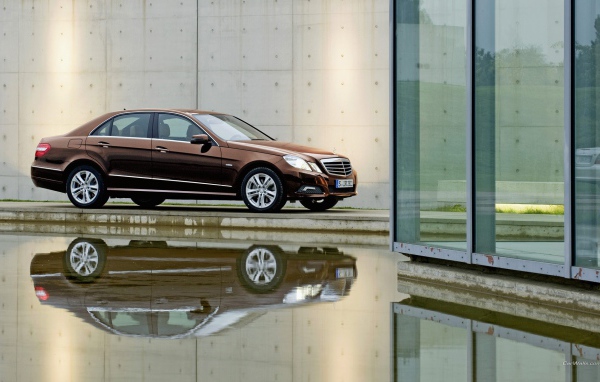 Автомобили Mercedes-Benz