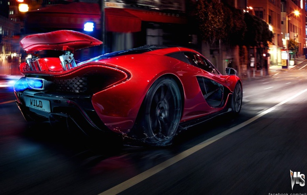 Макларен P1 на улице