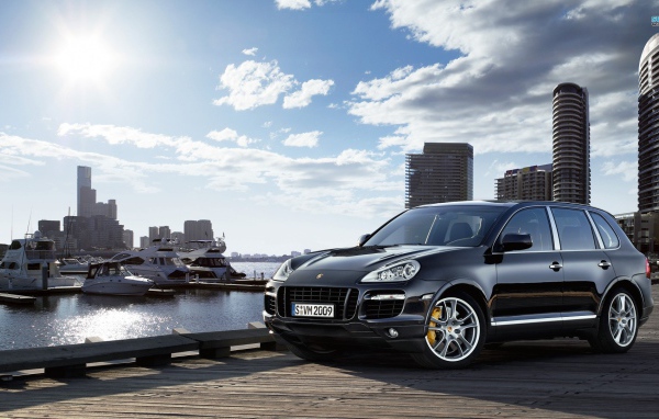 Порш на берегу моря