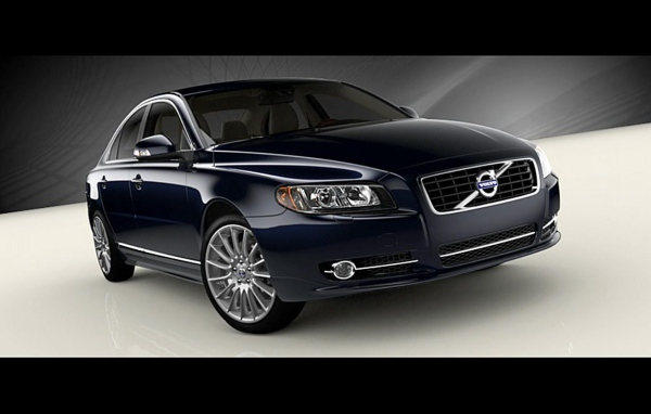 Темно-синий Volvo S80