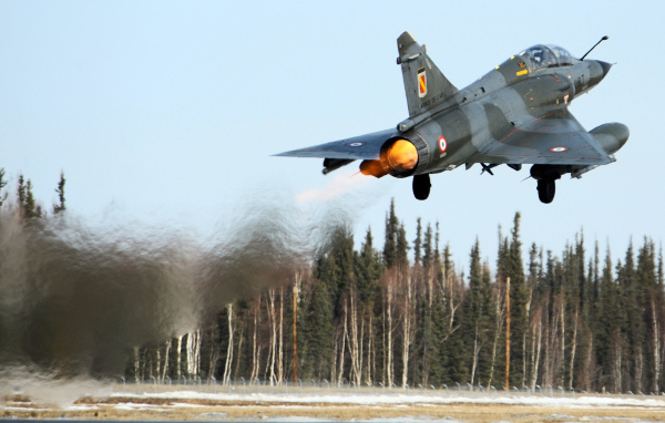 Самолет на взлете