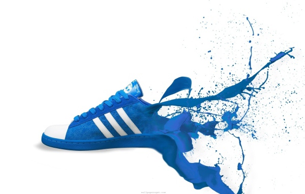 Синии кроссовки адидас