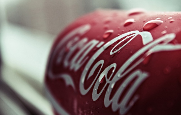 Холодная бутылка Coca Cola