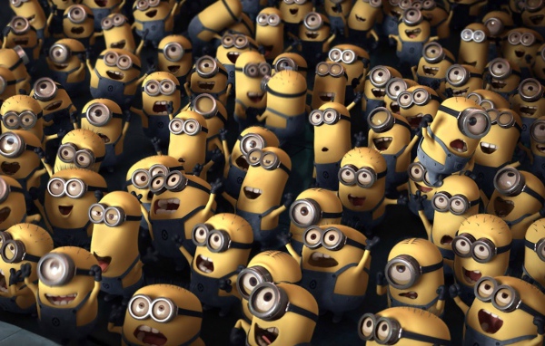 Миньоны огромная толпа