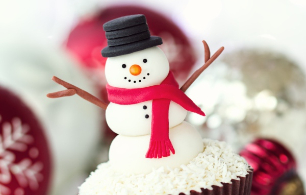 Съедобный снеговик на рождество