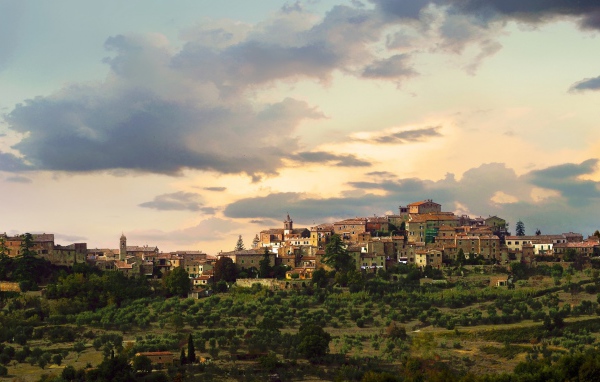 Старый город на холме