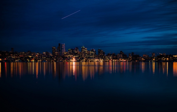 Город Сиетл ночью