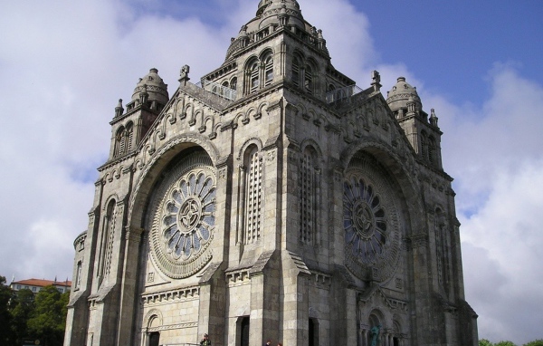 Старинный собор