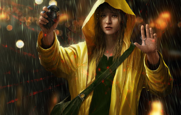 Девушка с гранатой