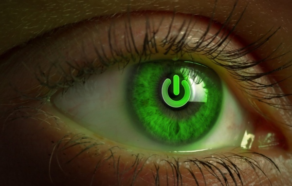 Зеленый глаз со знаком включить