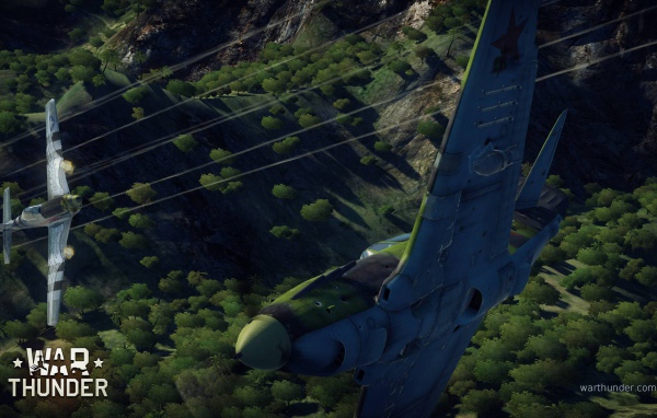 War Thunder самолет истребитель уворачиваясь от от пуль