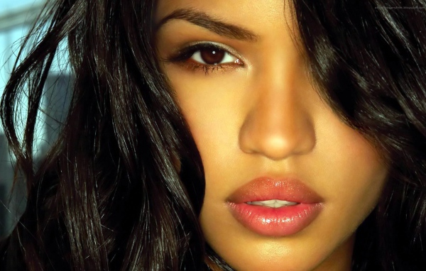 Пухлые губы