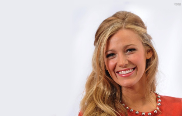 Женщина Blake Lively