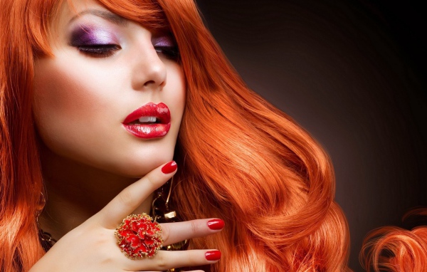 Красный макияж