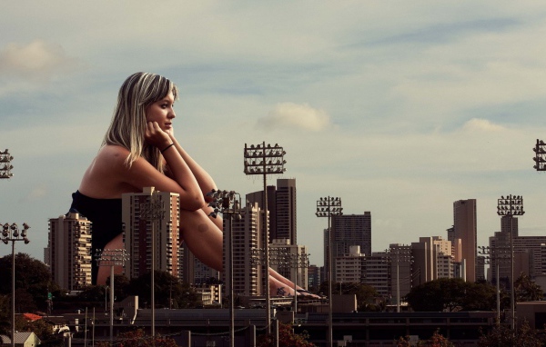 Девушка Гулливер