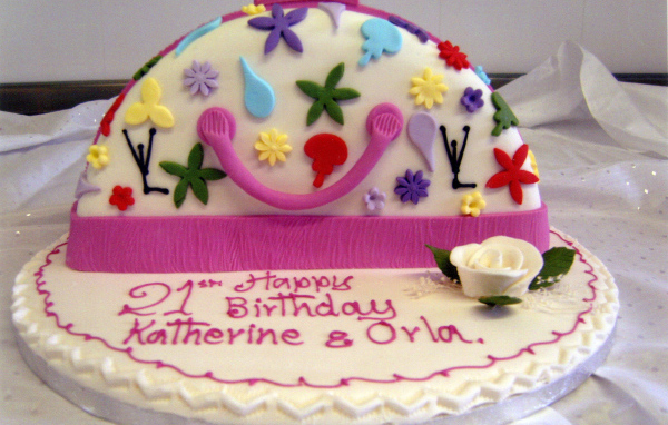 Красивый торт ко дню рождения