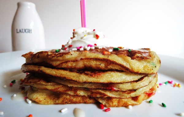 Блинчики с кремом на день рождения