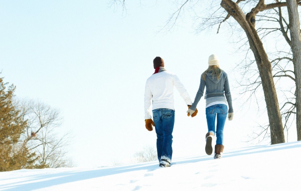 Любовь в зимнем лесу