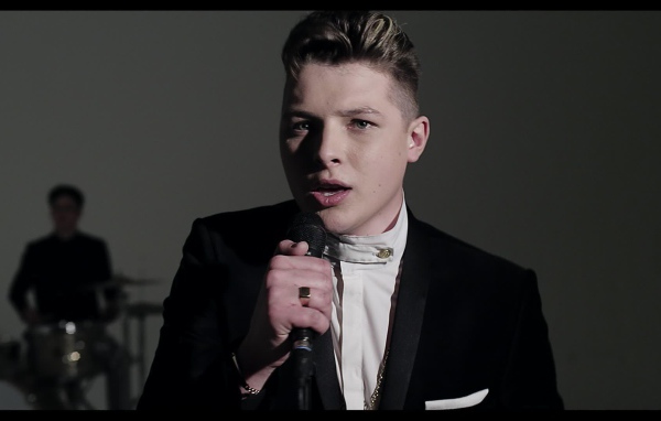 John Newman с песней Love Me Again