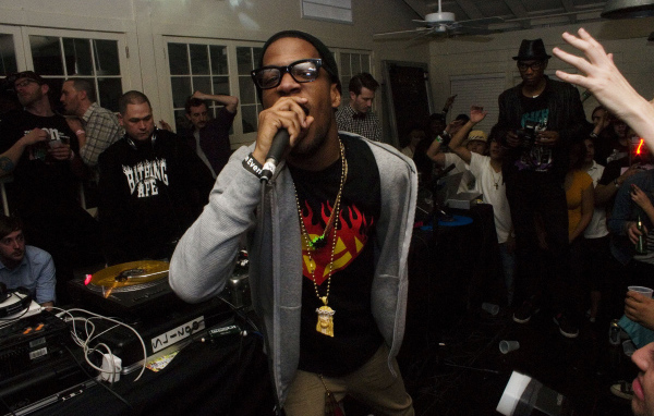 Kid Cudi будет читать рэп в гараже