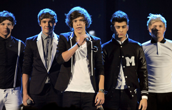One Direction выступают