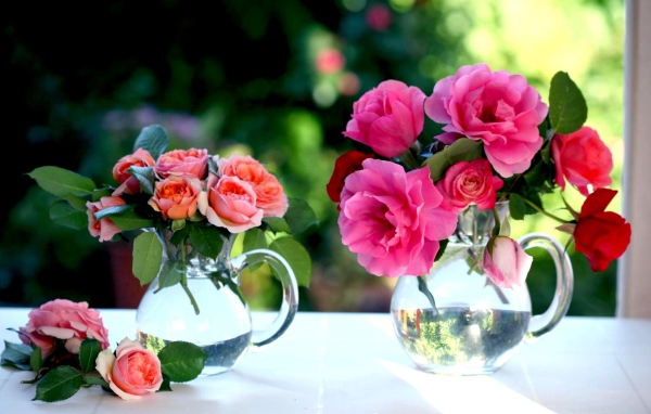 Натюрморт с розами