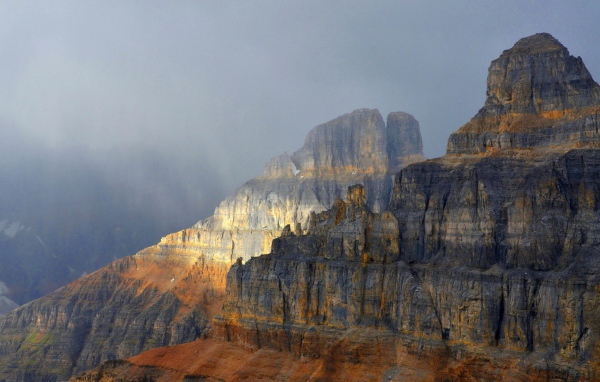 Разноцветные горы