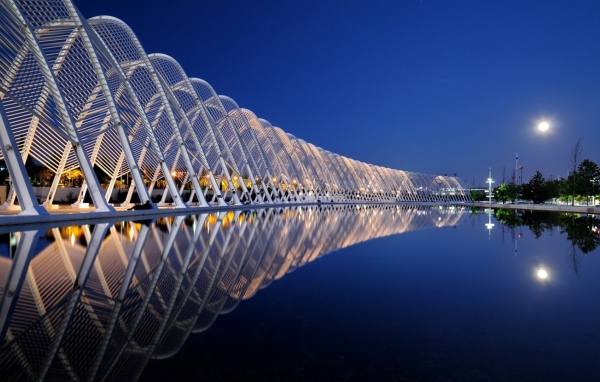 Архитектура на фоне неба