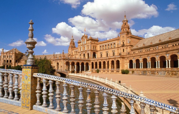 Архитектура с мостами