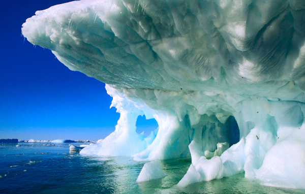 Фигурный айсберг