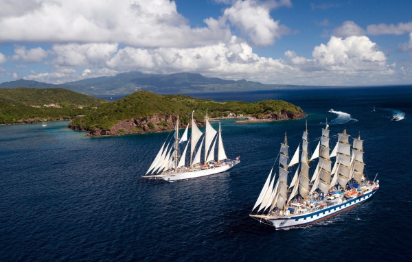 Парусники в походе