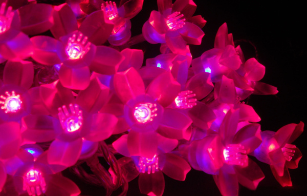 Цветы искусственные гирлянды