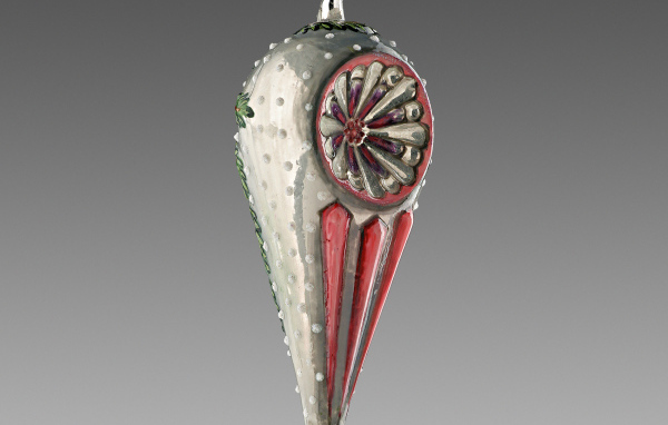 Eлочные игрушки сосульки