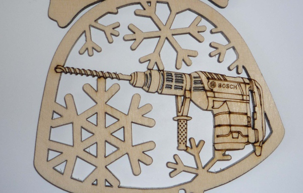 Елочные игрушки из дерева