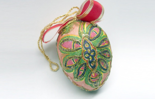 Елочные игрушки из яиц