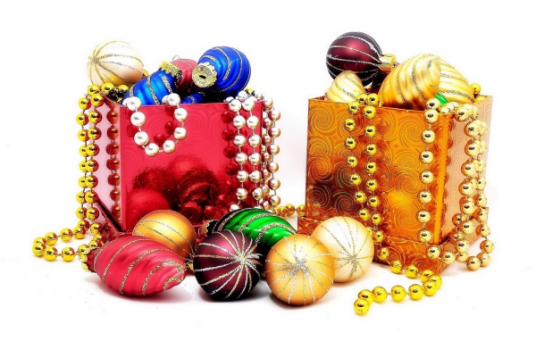 Подарочные елочные игрушки