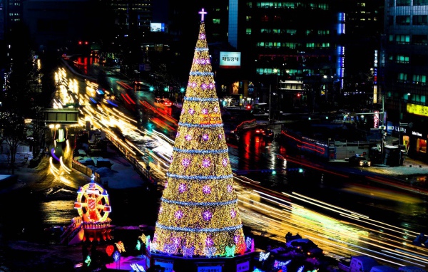 Новогодняя елка в олимпийском 2014