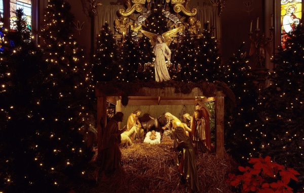 Новогодняя елка в храме христа спасителя