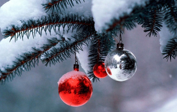 Mодные елочные игрушки