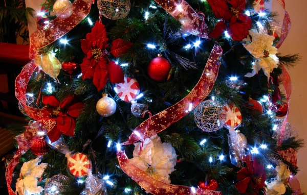 Цветы гирлянды