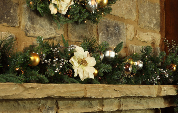 Гирлянды из хвои