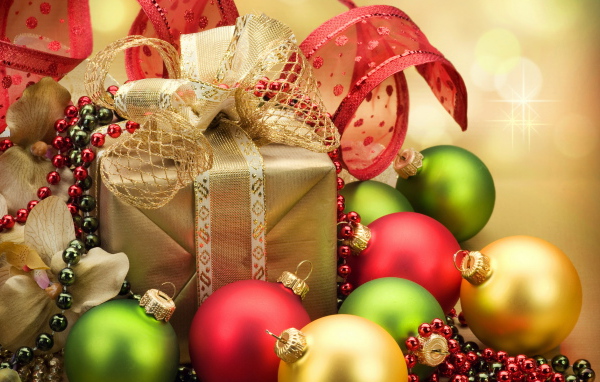 Пордарки под ёлкой в новый год