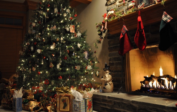 Новогодняя елка готова к 2014 году