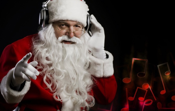Дед Мороз меломан