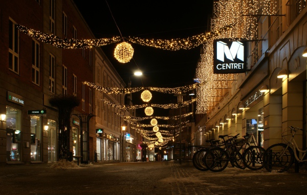 Желтая гирлянда