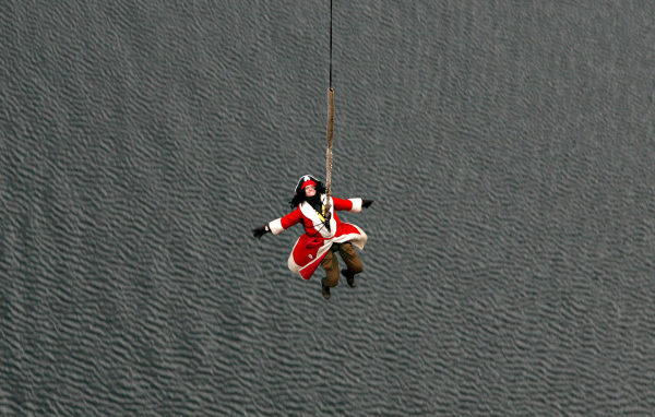 Прыгающий дед мороз