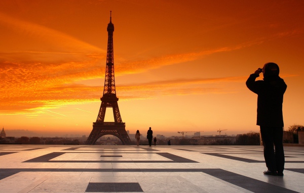 Площадь у башни