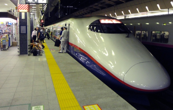 Станция метро в Токио